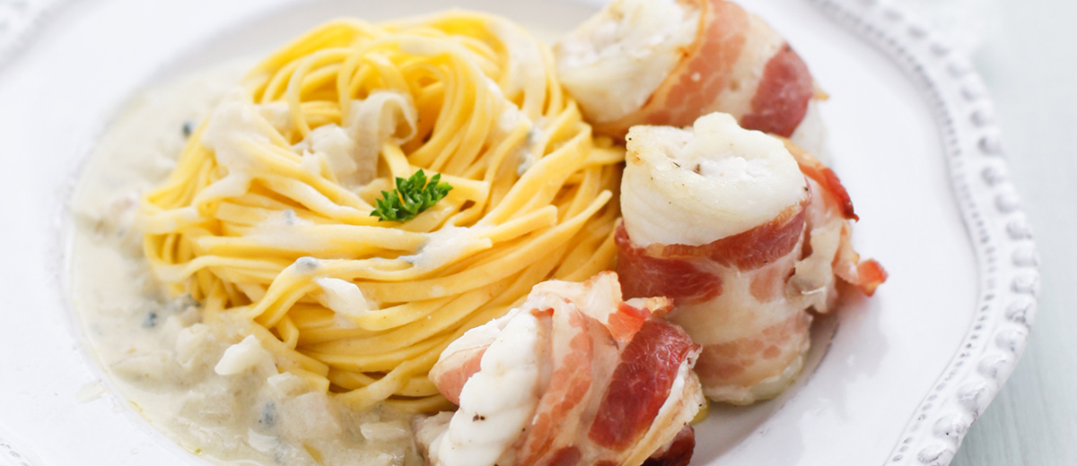 Roulés de lotte et tagliatelles à la Sauce au Roquefort Société